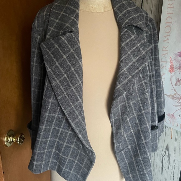 Kensie grey window pane doubled breasted lightweight jacket in size 10 - Picture 4 of 16